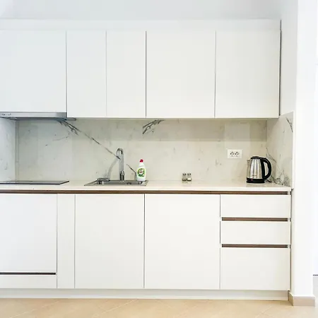 Voyager Superior Apartment Golem (Tirana)