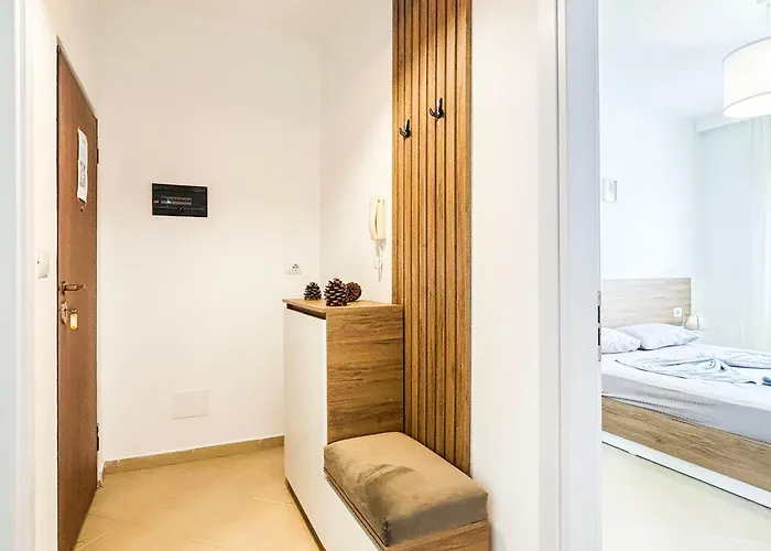 Voyager Superior Daire Golem (Tirana)