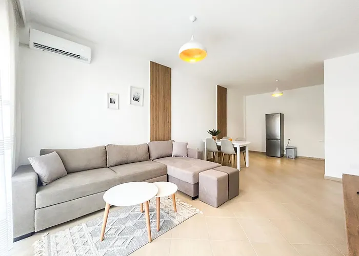 Voyager Superior Daire Golem (Tirana)