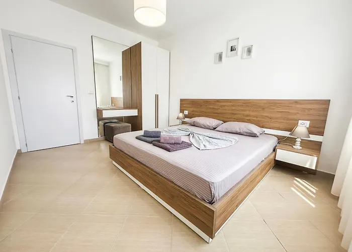 Voyager Superior Daire Golem (Tirana)